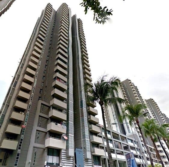 Victoria Lakeview Condominium main view