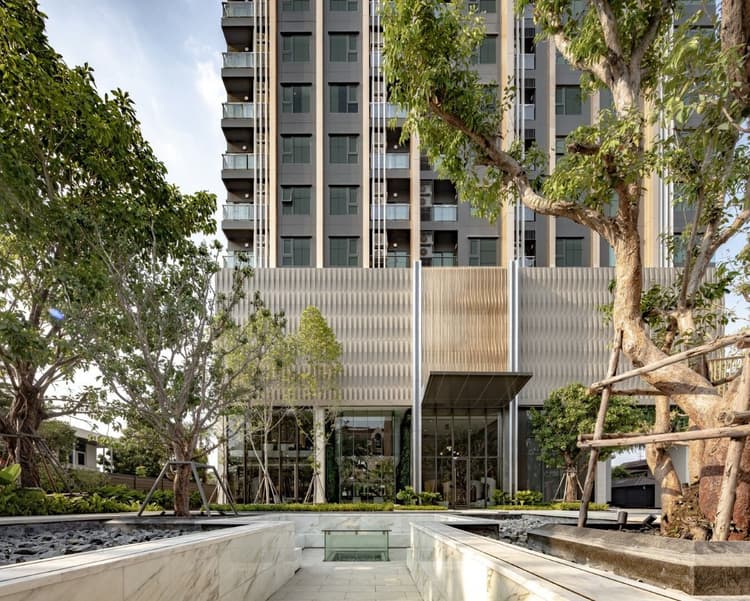 Life Sukhumvit 62 main view