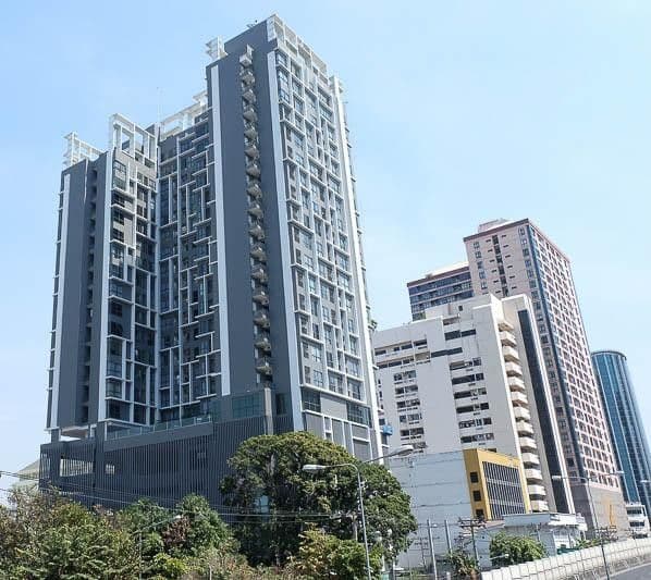 Ideo Q Phayathai main view