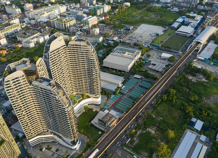 Ideo Mobi Sukhumvit East Point main view