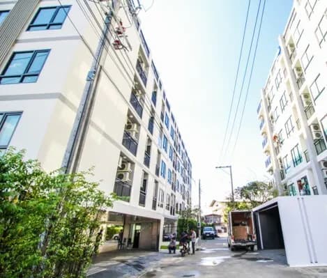 Pause Sukhumvit 107 main view