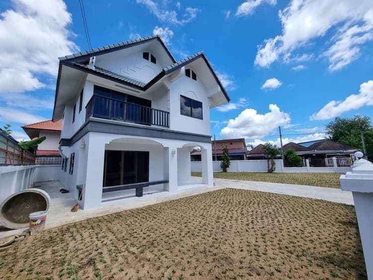 Hillside Home 2 main view