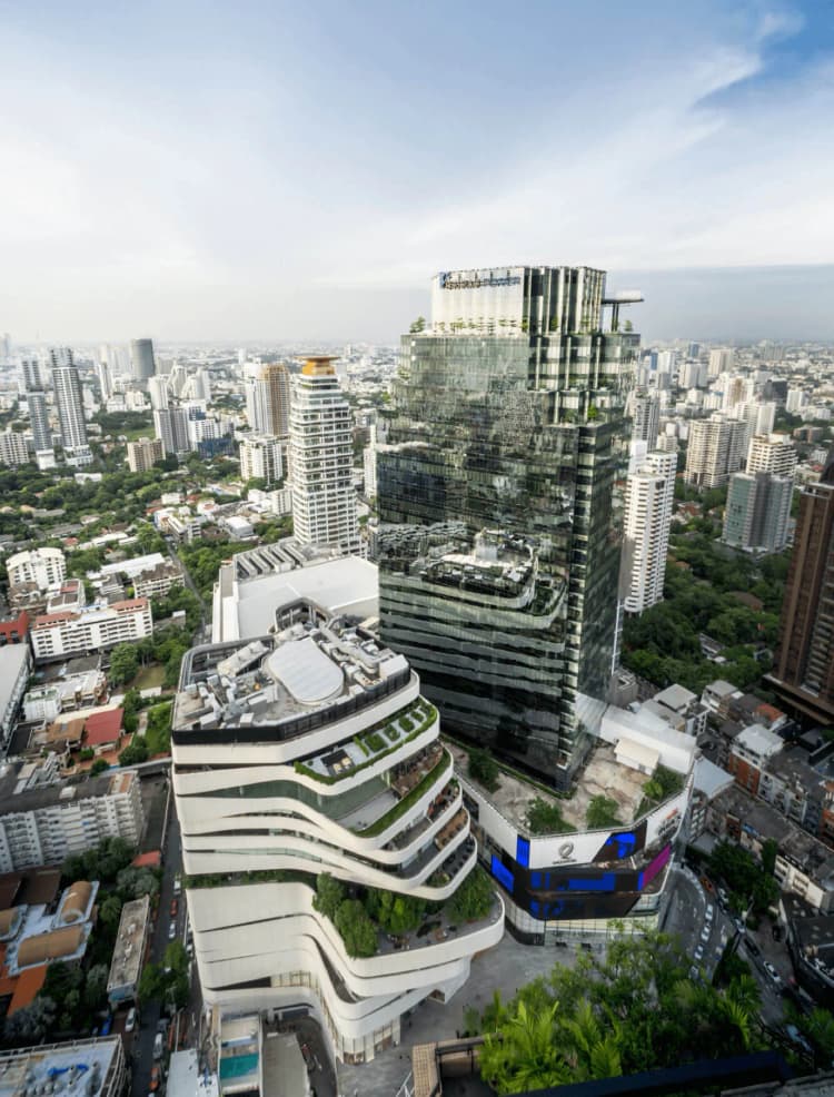 BHIRAJ TOWER at EmQuartier main view