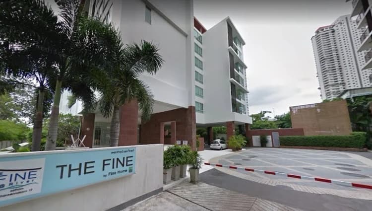 The Fine at River main view