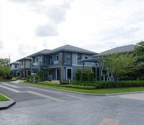 The Plant Estique Pattanakarn 38 main view