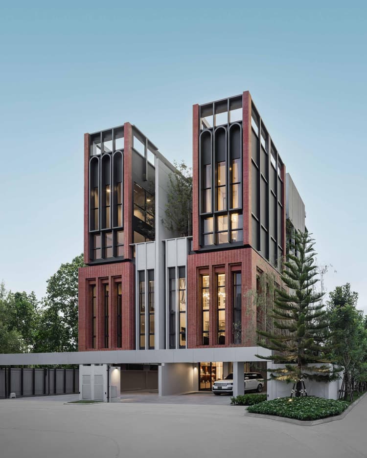 District Sukhumvit 77 main view