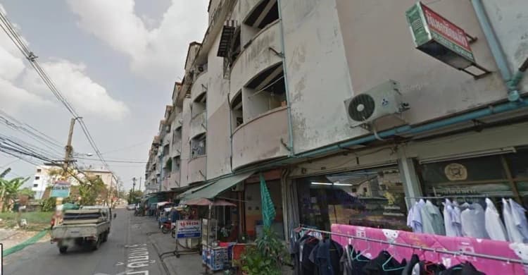 Maneemas Mansion main view