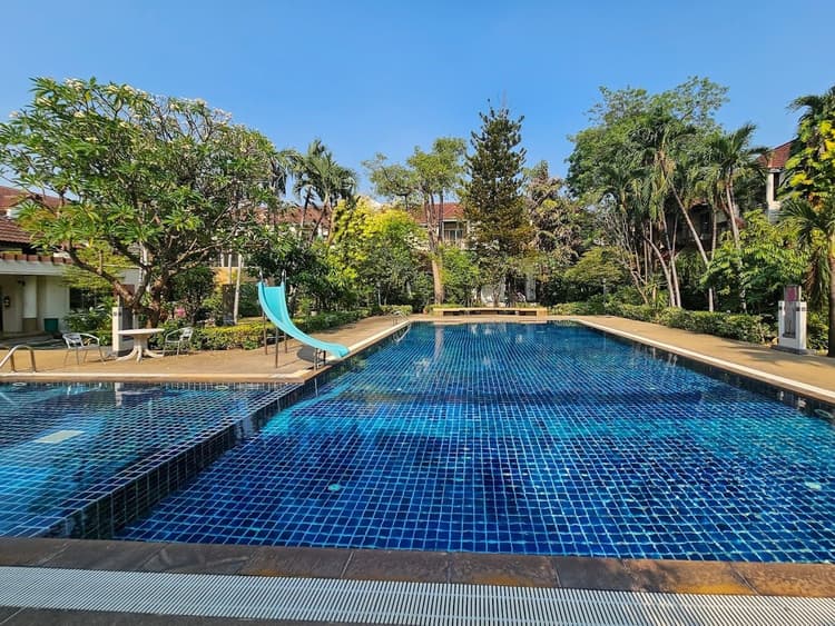 Private Villa main view