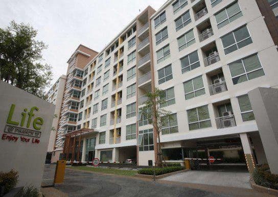 Life @ Phahon 18 main view