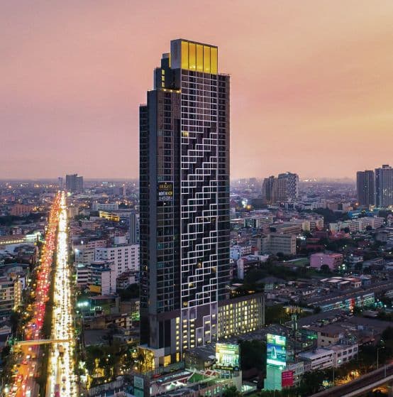 Bright Wongwian Yai main view