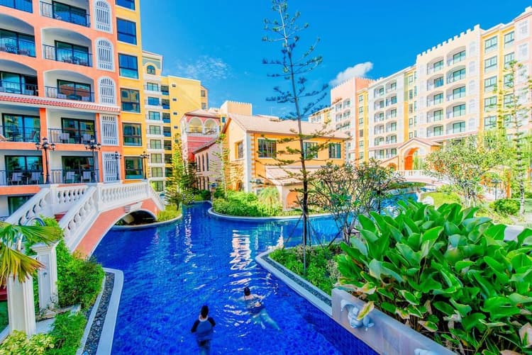 Venetian Signature Condo Resort Pattaya main view