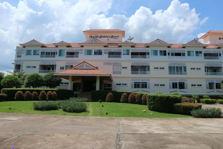 Hua Hin Condotel & Resort Taweeporn main view