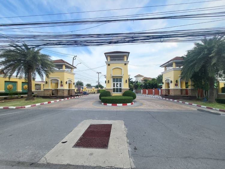 Passorn 13 Suwintawong main view