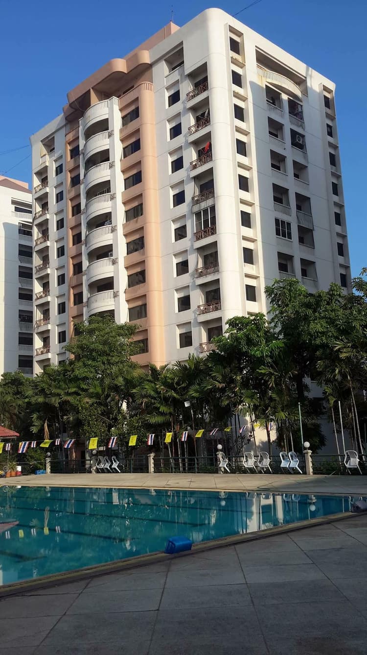 Nonsi Park Ville main view