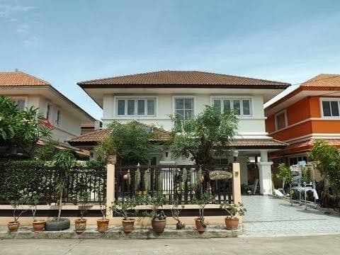 Royal Park Ville main view