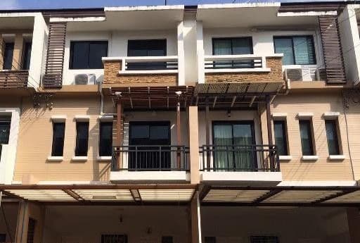 Townhome office Phahon Yothin 2 main view