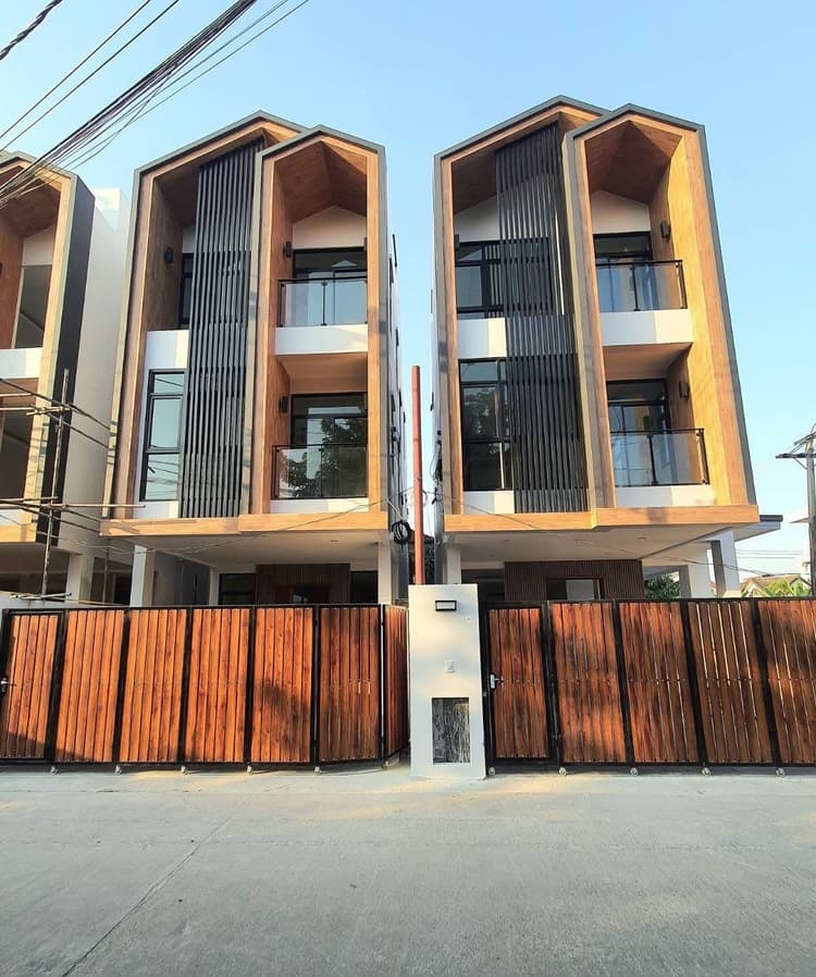 Modern Life HOME @ Huai Khwang main view