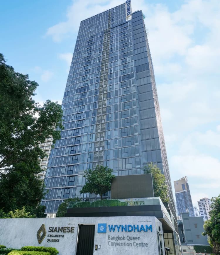 Wyndham Residence main view