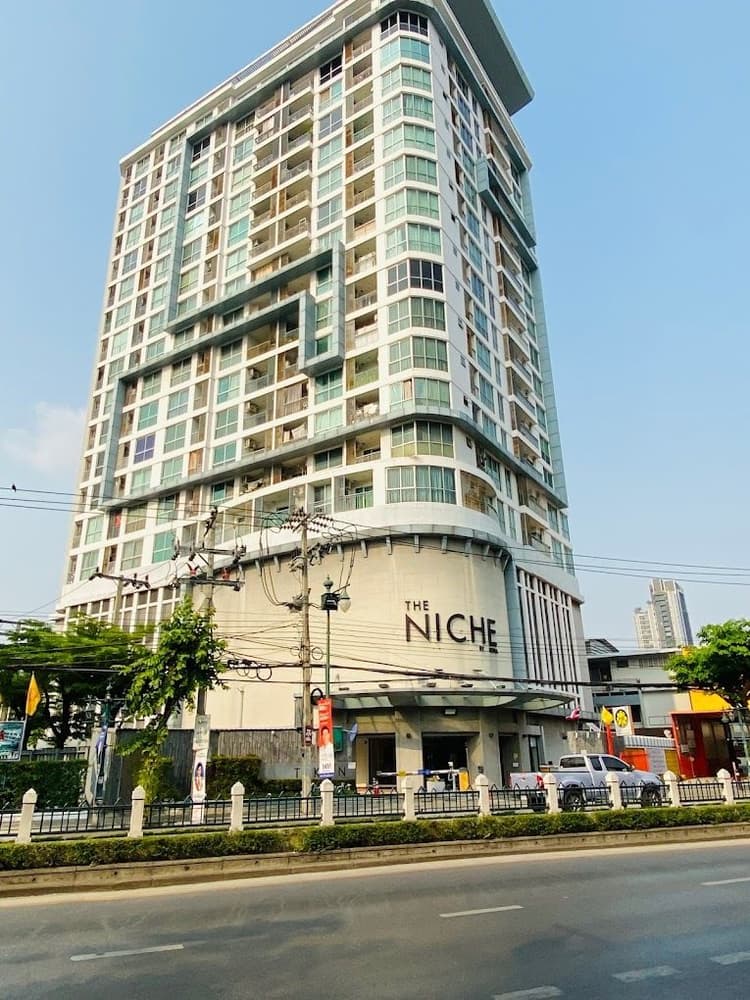 The Niche Wongwianyai-Taksin main view