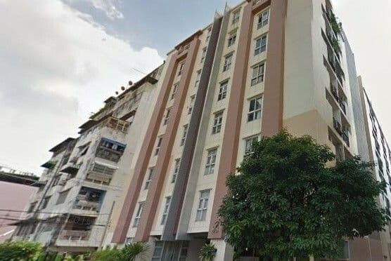 Maison De Ville main view