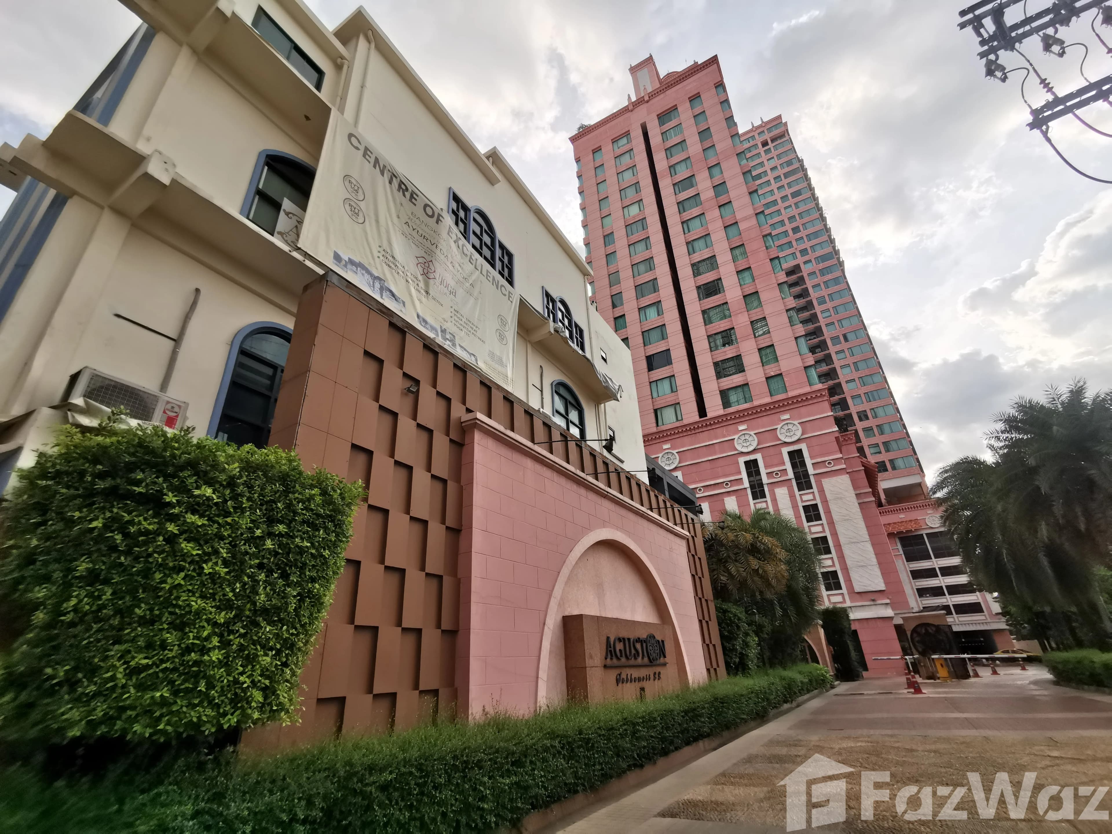 Aguston Sukhumvit 22