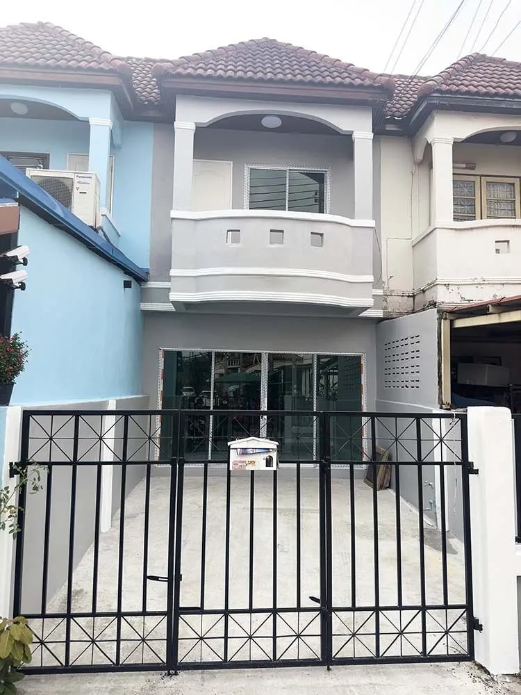 Project Name Piamsuk Village