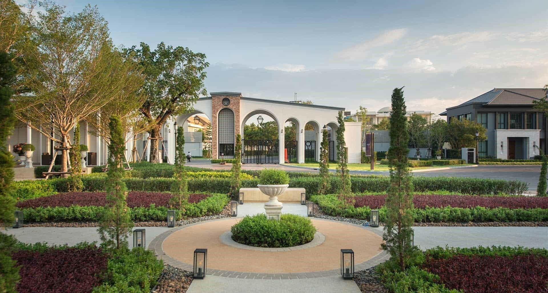 ชื่อโครงการ แกรนด์ บางกอก บูเลอวาร์ด รามอินทรา-เสรีไทย