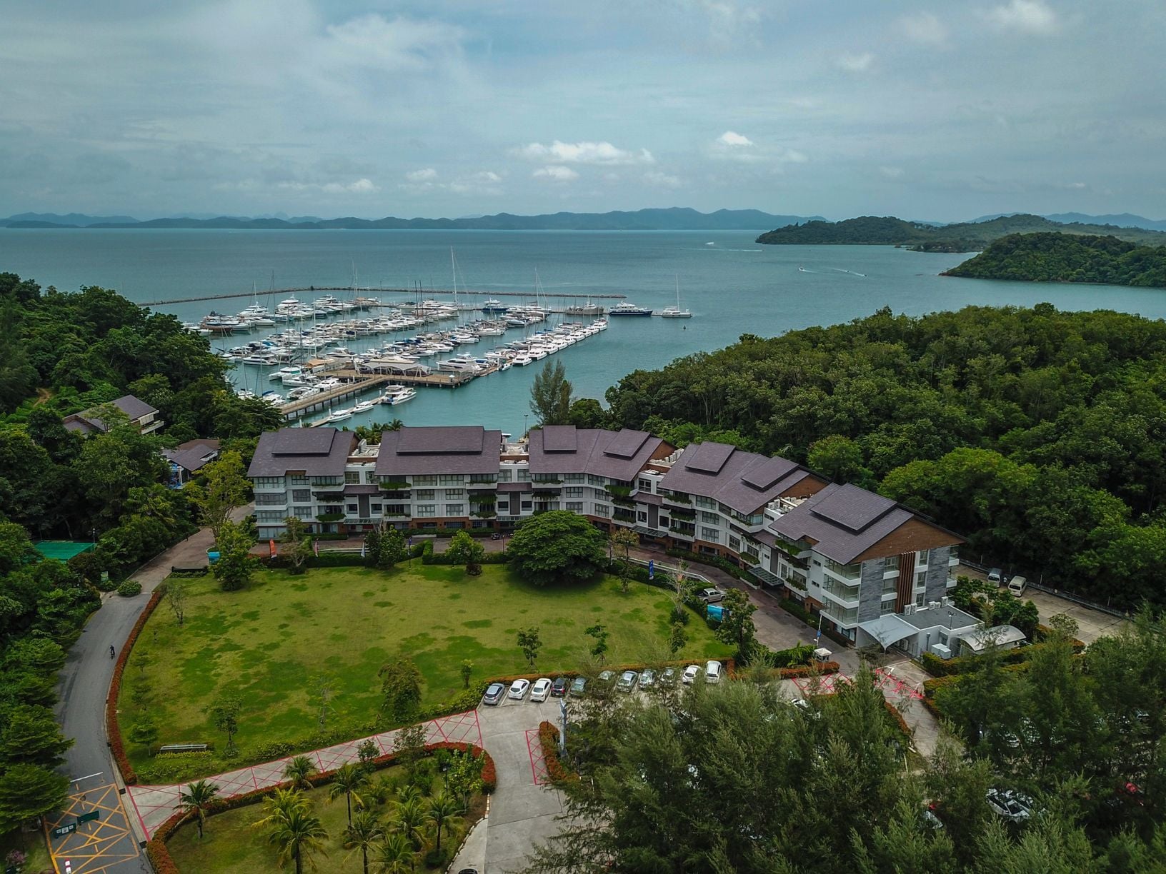 ชื่อโครงการ มารีน่า ลิฟวิ่ง ภูเก็ต