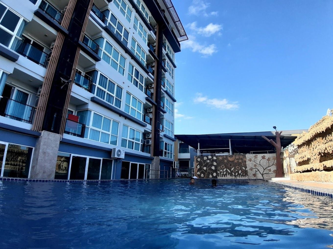 Project Name ME Condominium and ME Residence