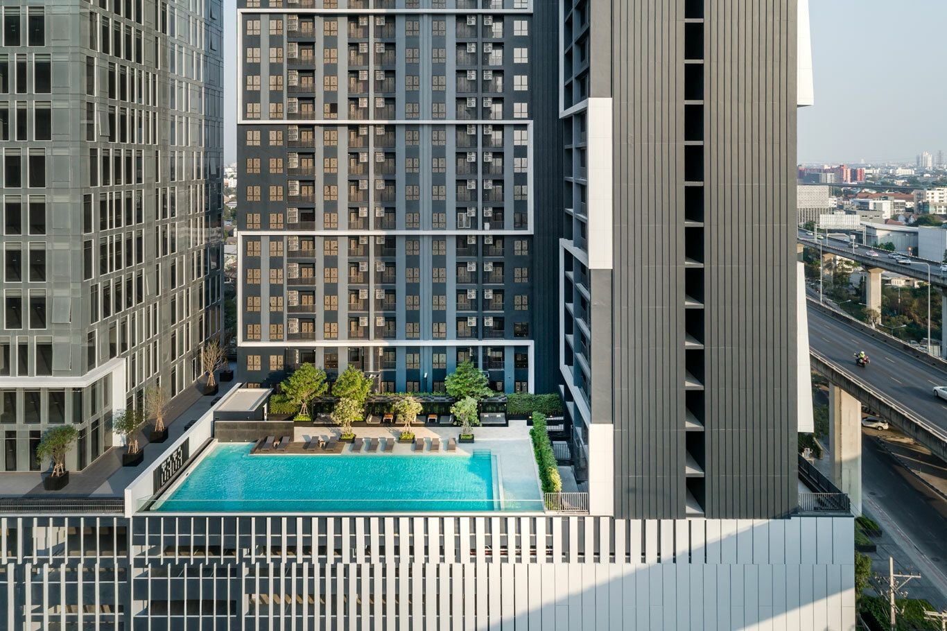 Project Name Metris Rama 9-Ramkhamhaeng