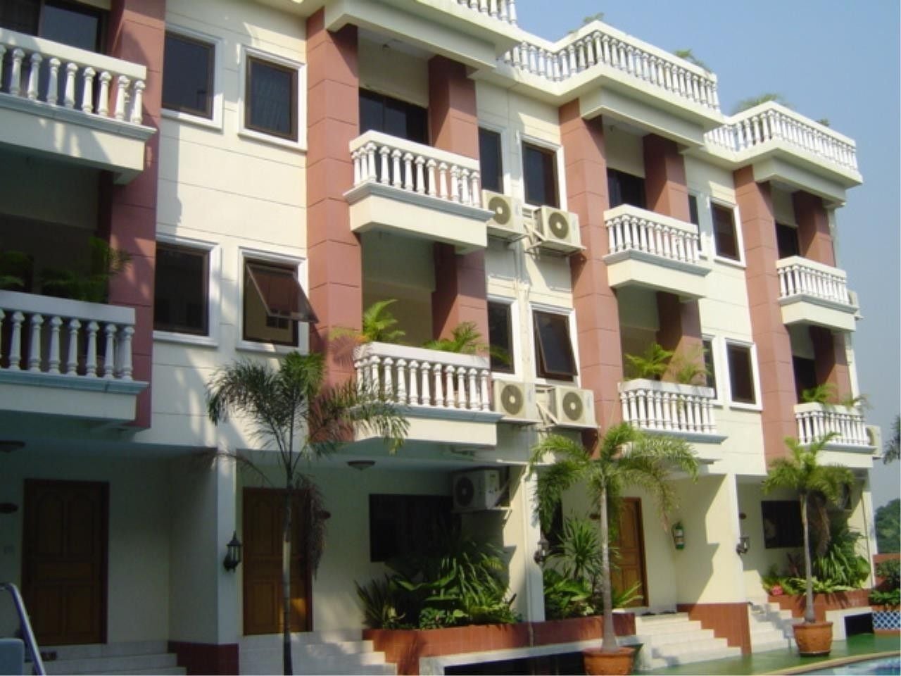 Project Name Promsak Mansion