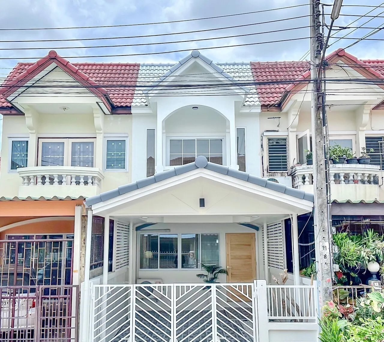 Project Name Petchthaweesuk Petchkasem 106