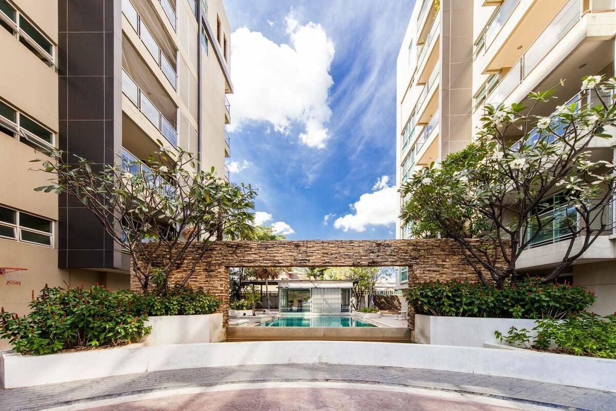 ชื่อโครงการ ริชมอนด์ ฮิลส์ เรสซิเด้นซ์ ทองหล่อ 25