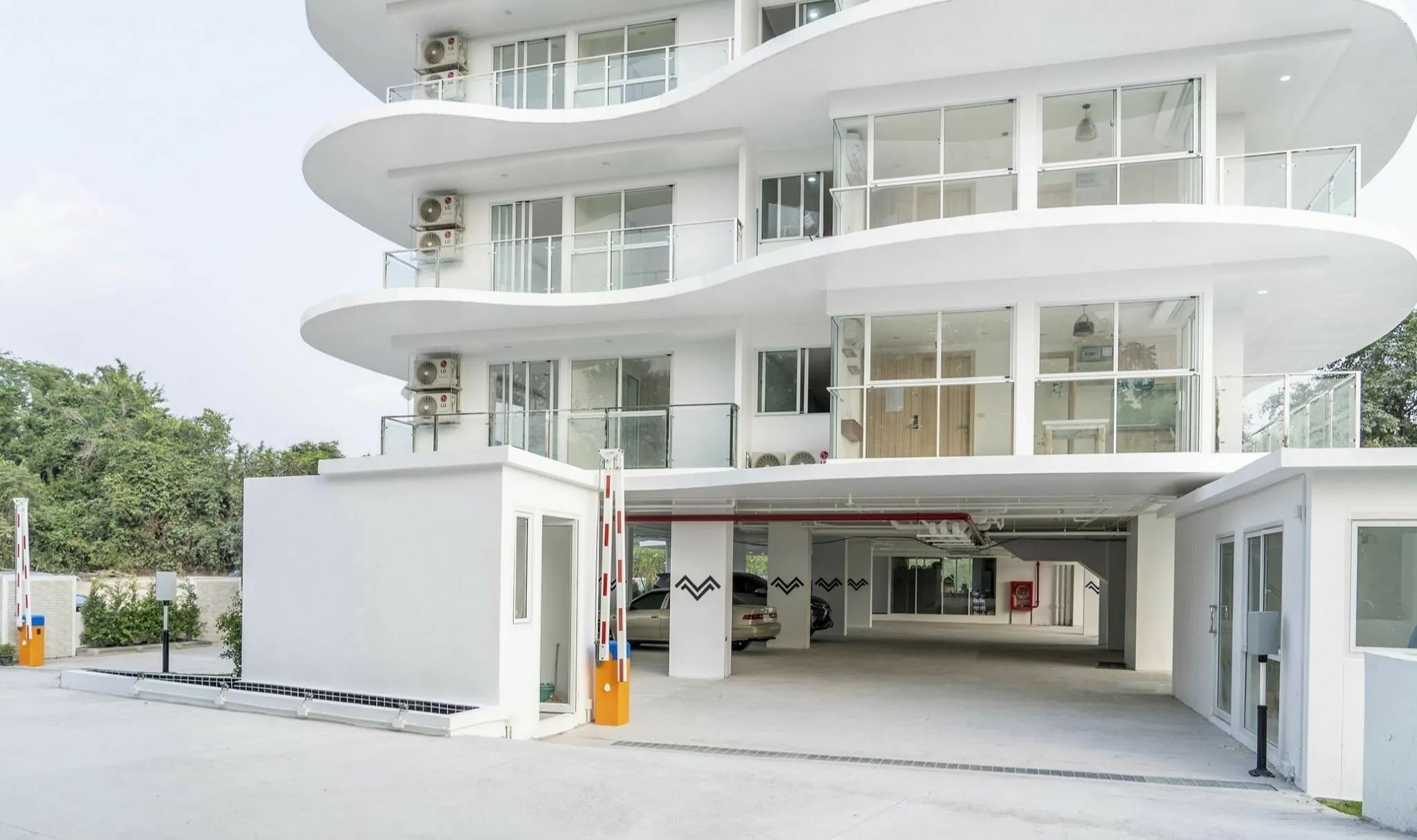 ชื่อโครงการ มิราจ บางสะเหร่