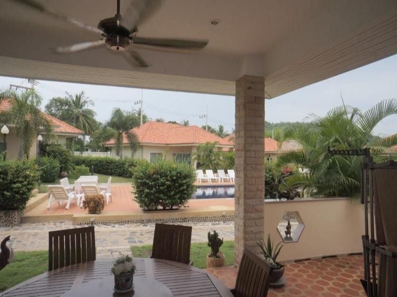 Project Name Pineapple Village