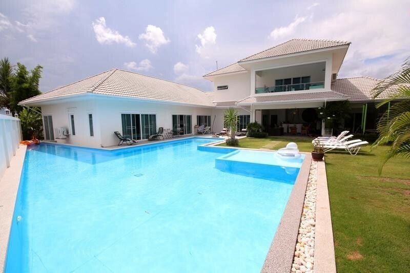 Project Name The Lees