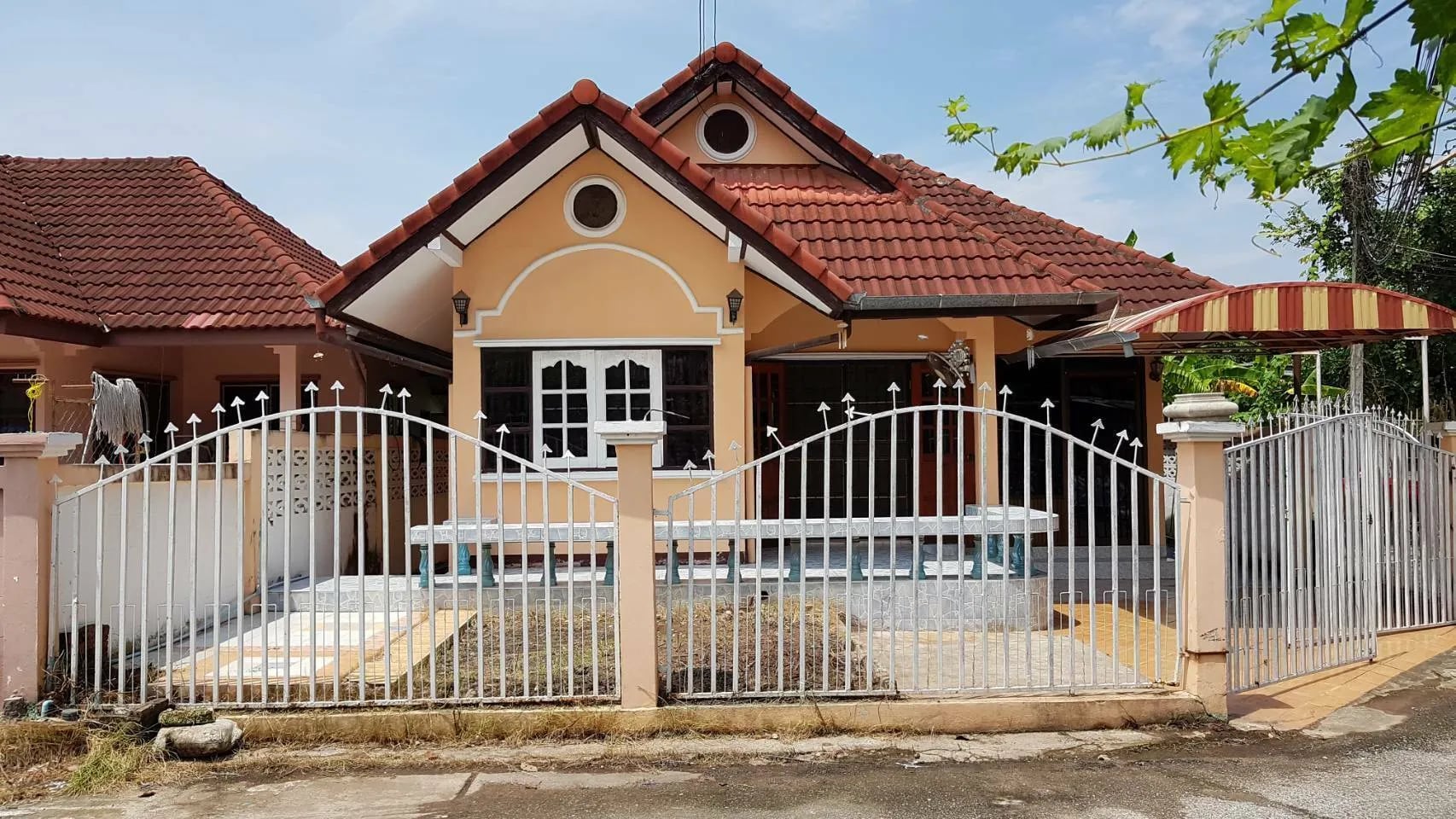 Project Name Moo Baan Po Ngern Po Thong