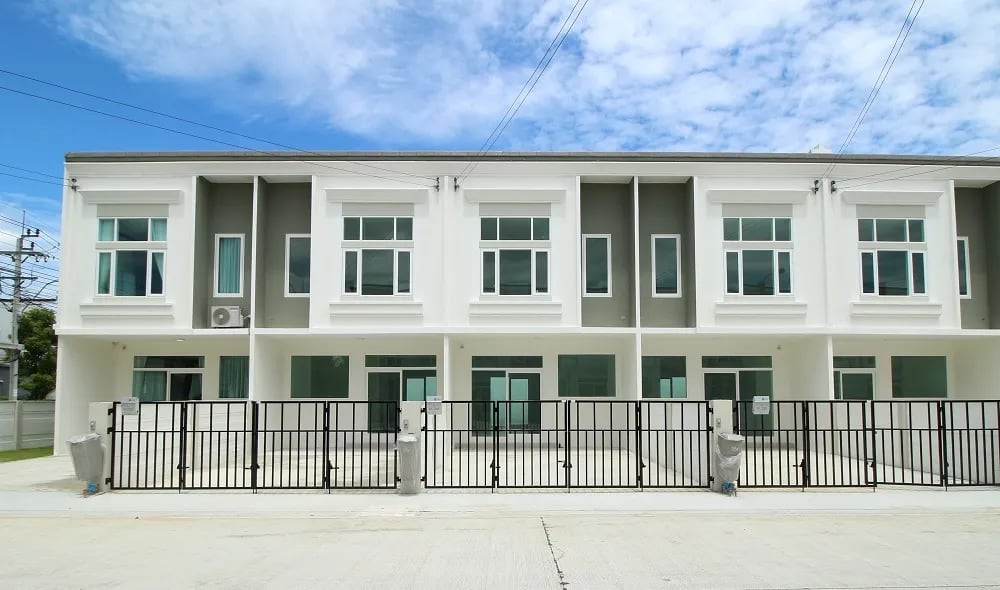 Project Name Gusto Petkasem 69