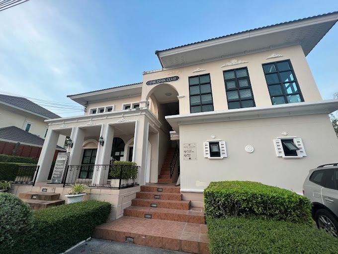 Project Name Diya Valley Sriracha