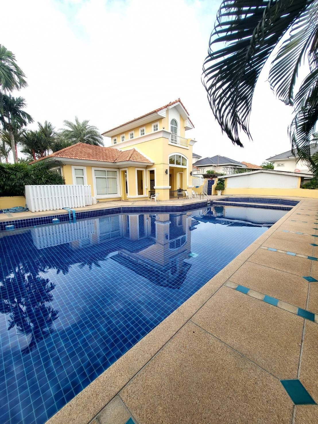 āļāļ·āđāļāđāļāļĢāļāļāļēāļĢ āļ āļąāļŠāļŠāļĢ 13 āļŠāļļāļ§āļīāļāļāļ§āļāļĻāđ