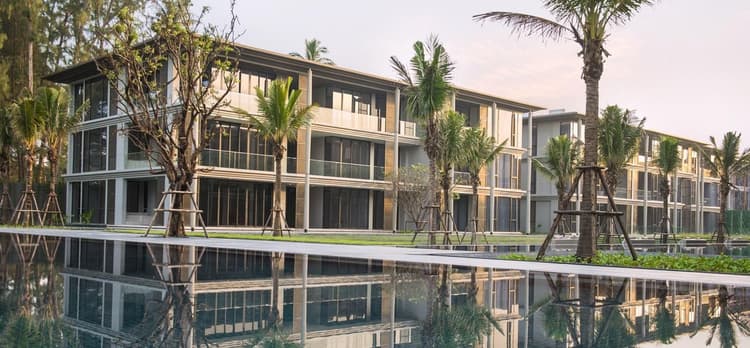 บ้านไม้ขาว main view