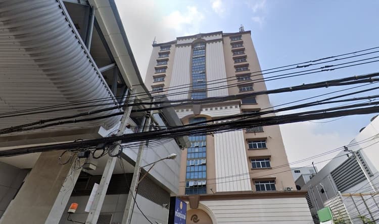 Nung Condominium Rattanathibet main view