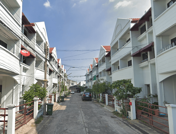 Phi Phon Phong 4 main view