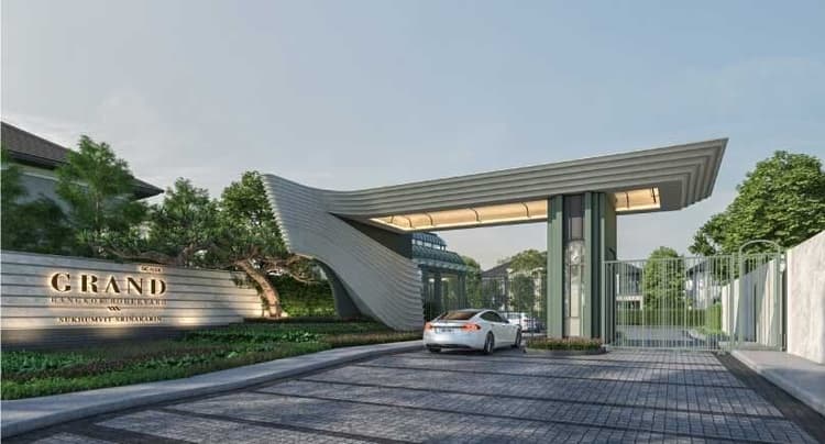 Grand Bangkok Boulevard Sukhumvit-Srinakarin main view