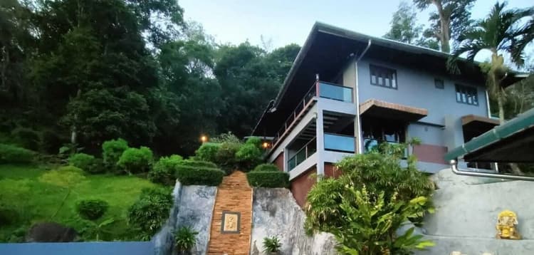 Karon Seaview Apartment main view