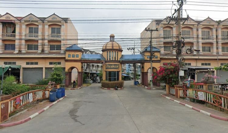 Baan Noppawong main view