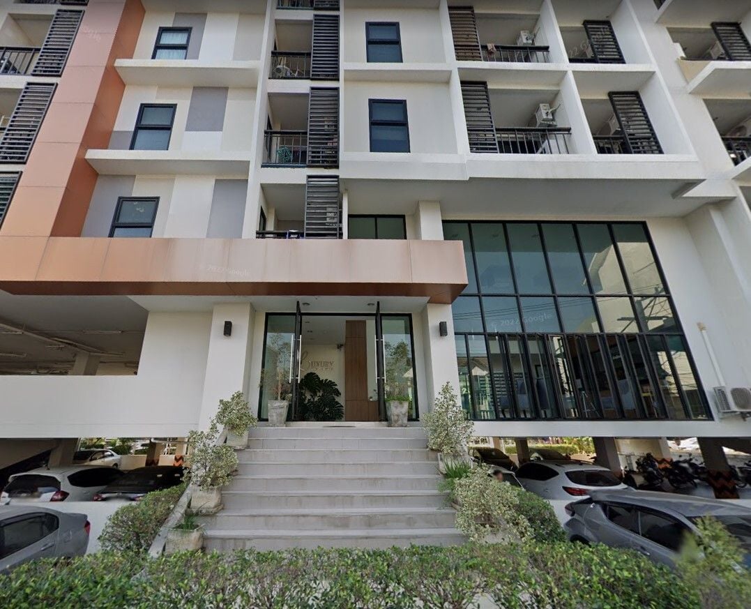 Project Name Luxury Condominium