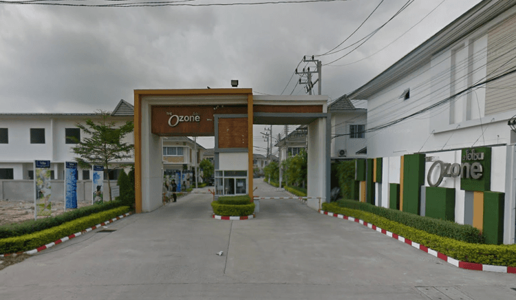 The Ozone Suansuea-Sriracha main view