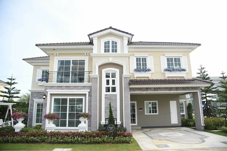 Golden Neo Sathorn main view