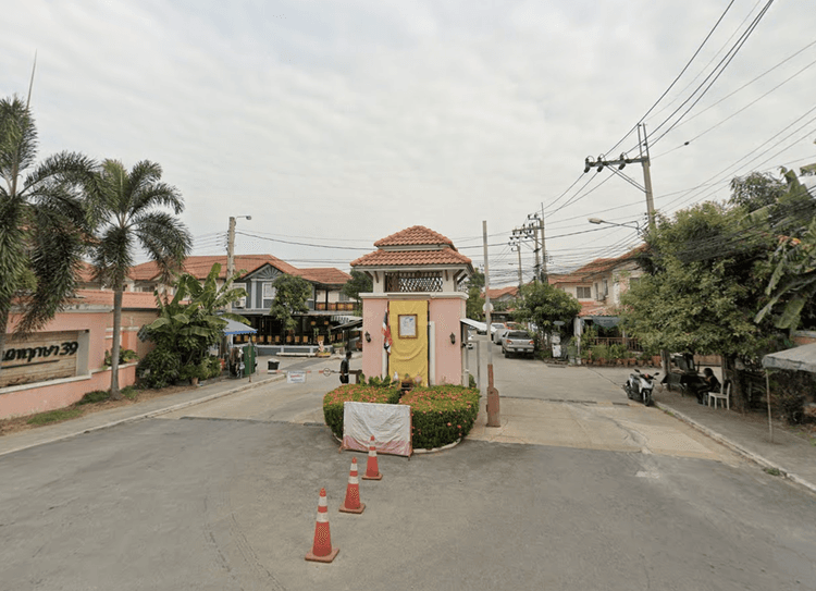 Baan Pruksa 39 main view